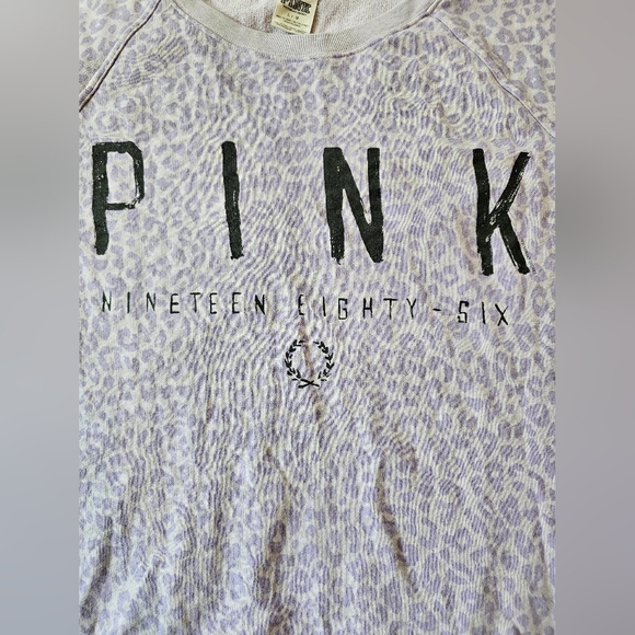 Victoria's Secret Pink Size Large• Lavender Leopard All Over Print Spellout Cozy - Picture 3 of 7